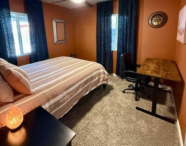 Uofa Desert Hollywood Holiday home *